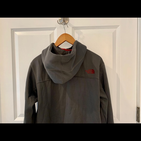 Men’s North Face zip up hoodie - Picture 5 of 6